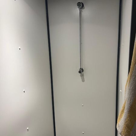 Rhodes To Serenity - Waterfall Shepherds Hut Cauldon Exterior photo